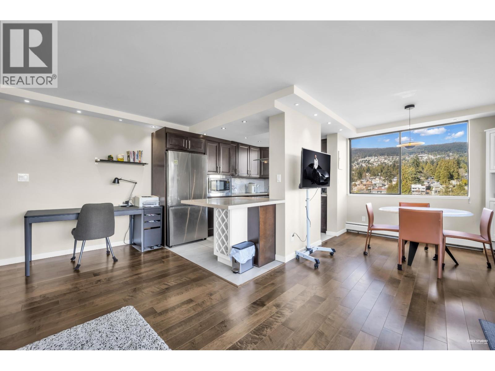 905 555 13TH STREET — photo 10
