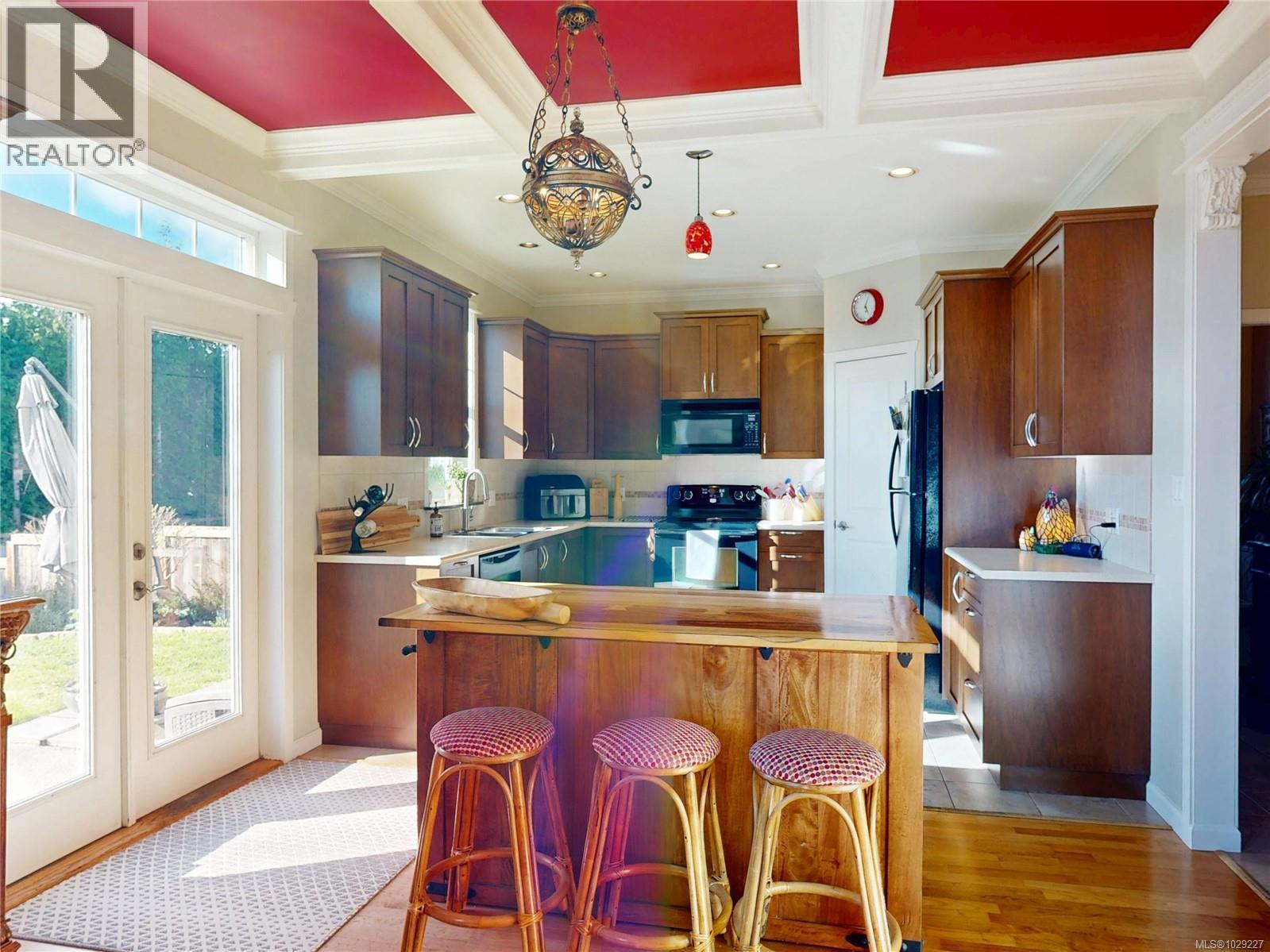  6483 Cedarview Place, Sooke