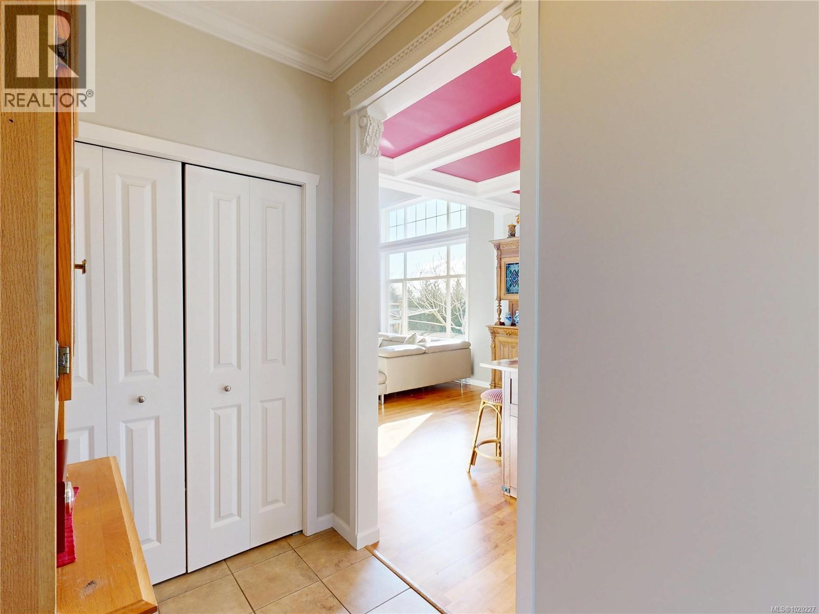  6483 Cedarview Place, Sooke