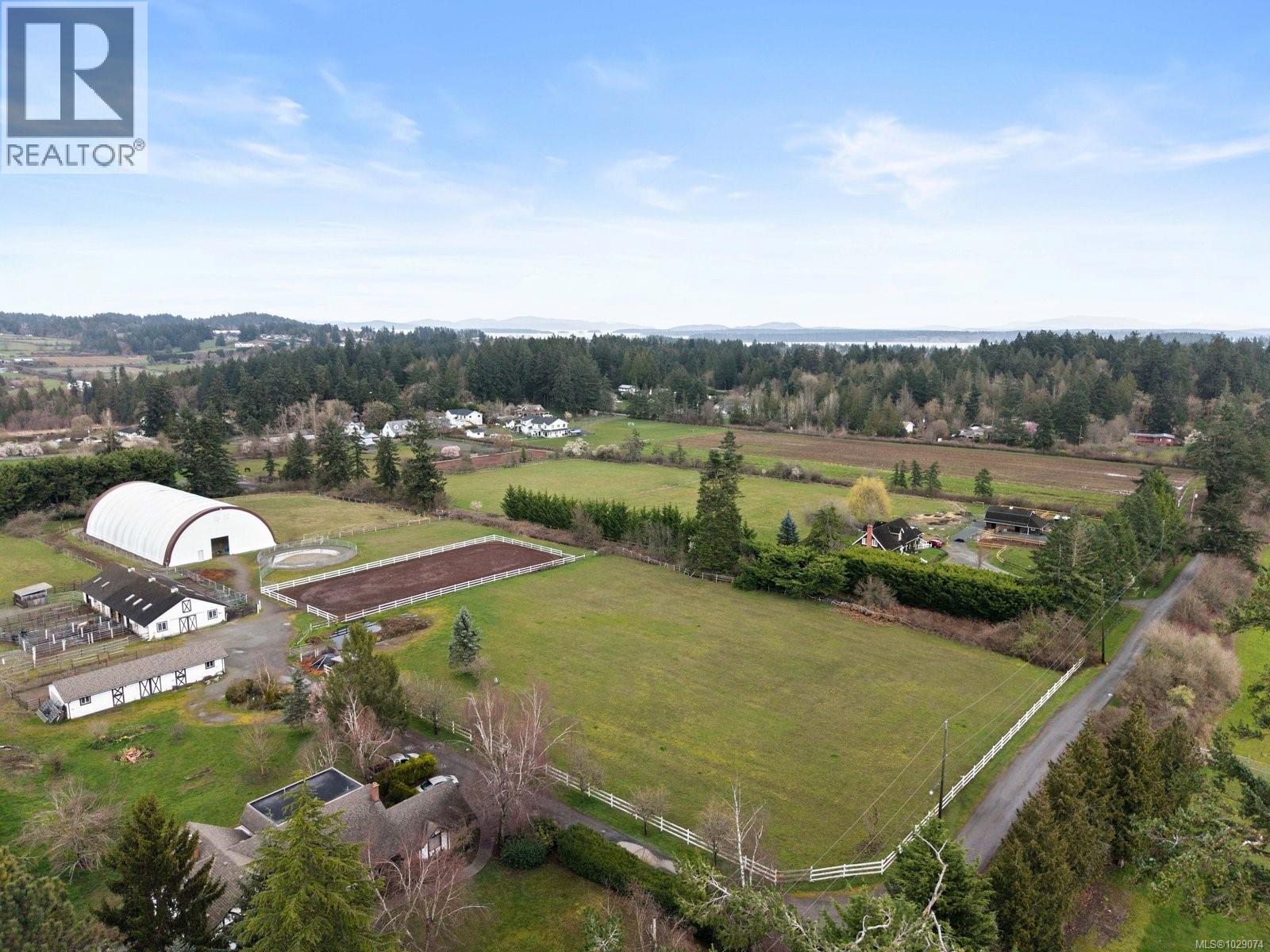  1584 White Road, Central Saanich