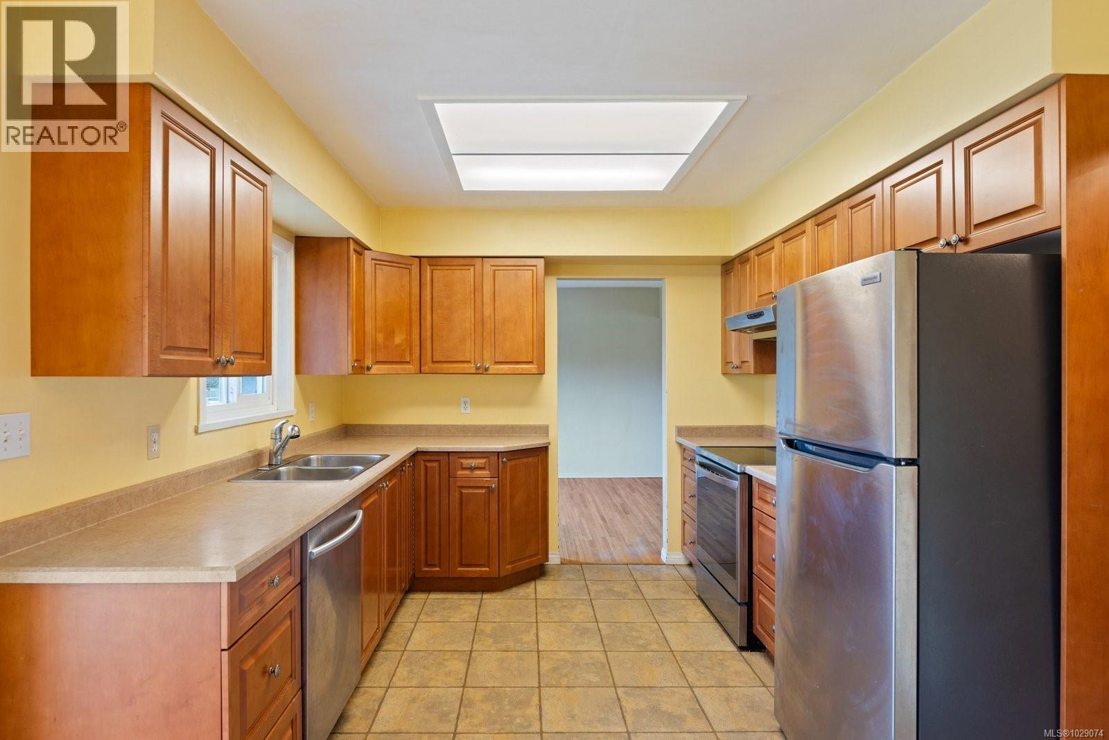  1584 White Road, Central Saanich