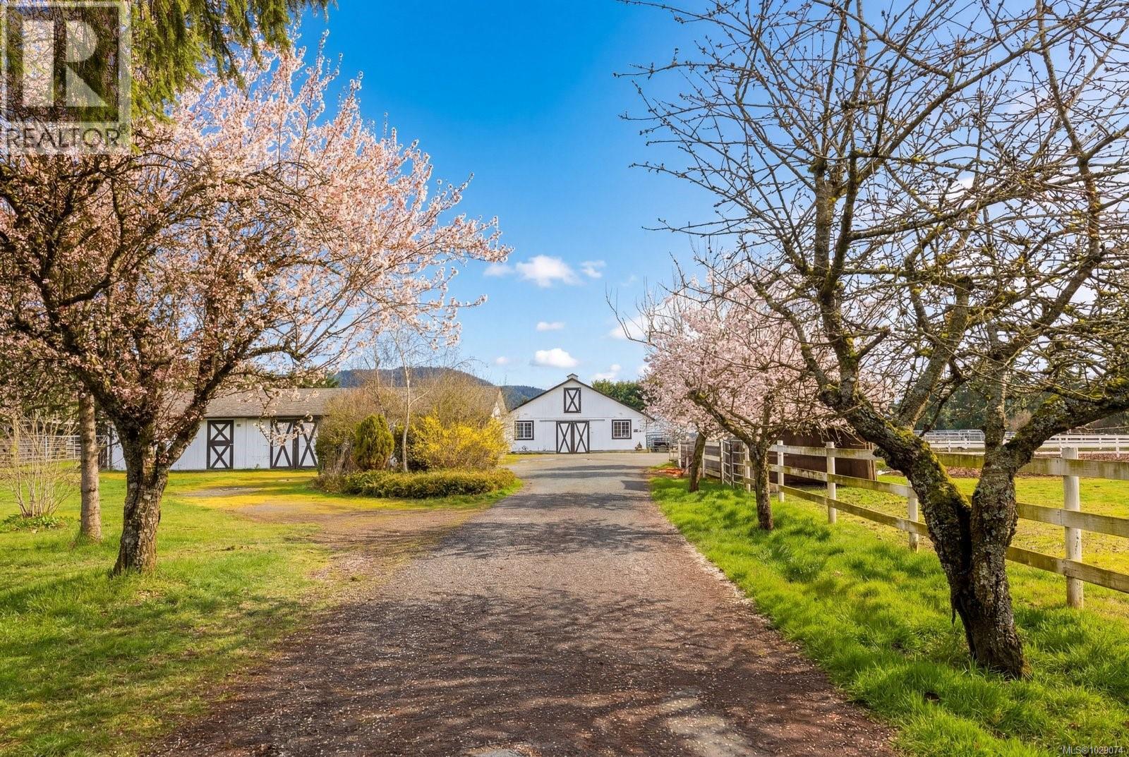  1584 White Road, Central Saanich