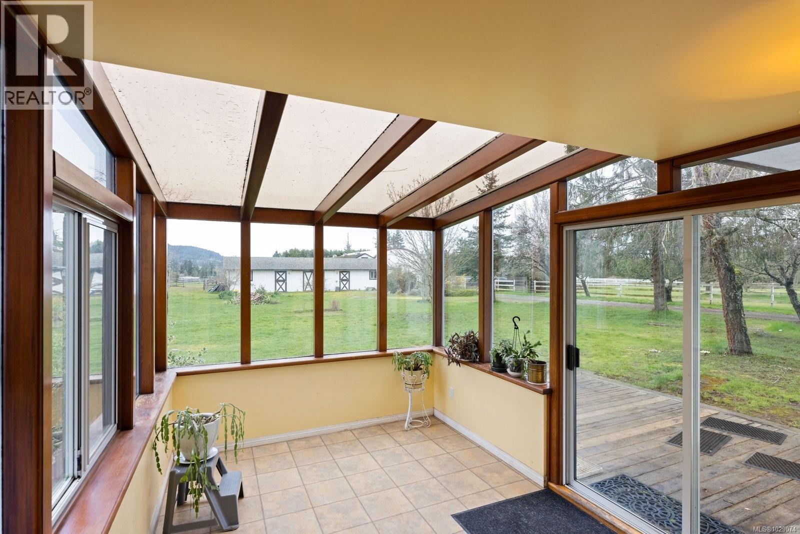  1584 White Road, Central Saanich