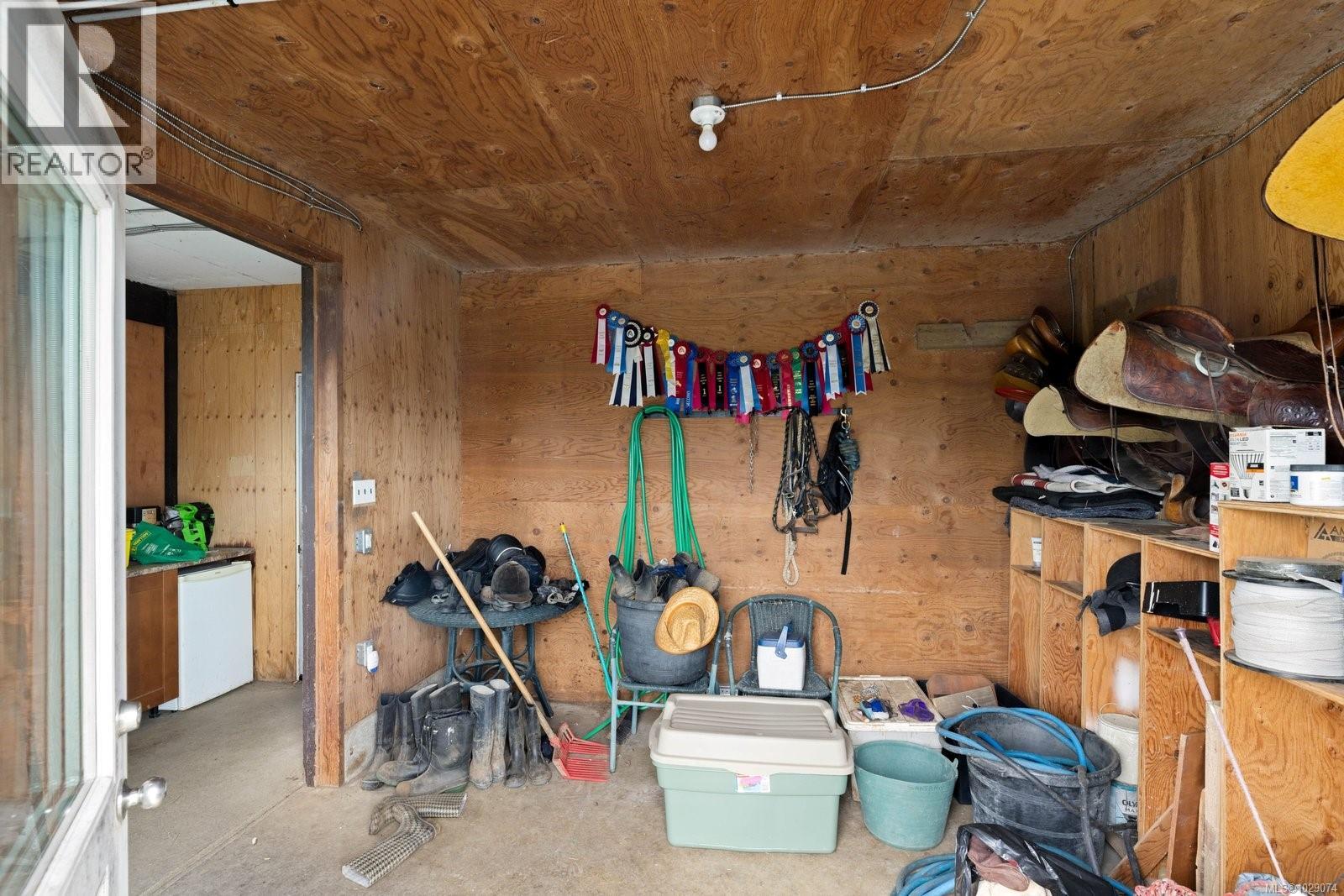  1584 White Road, Central Saanich