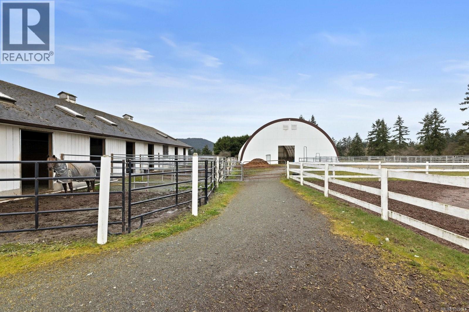  1584 White Road, Central Saanich