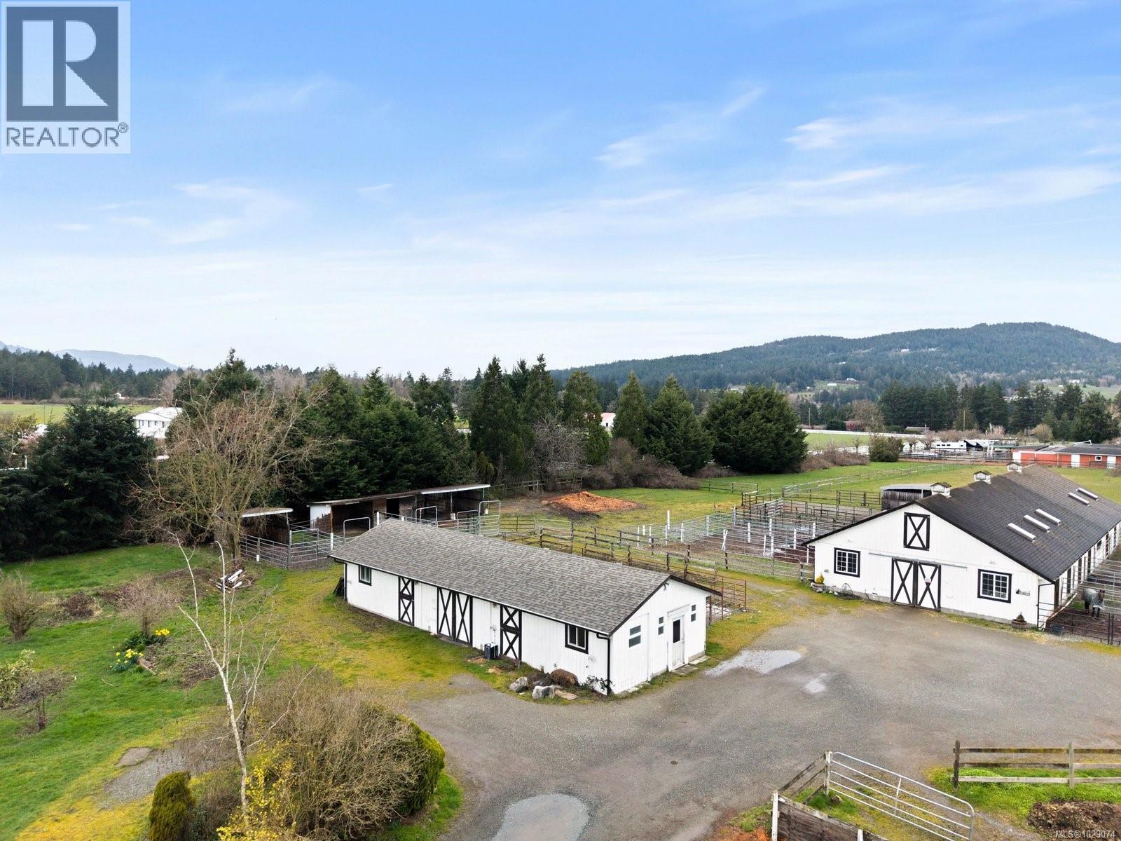  1584 White Road, Central Saanich