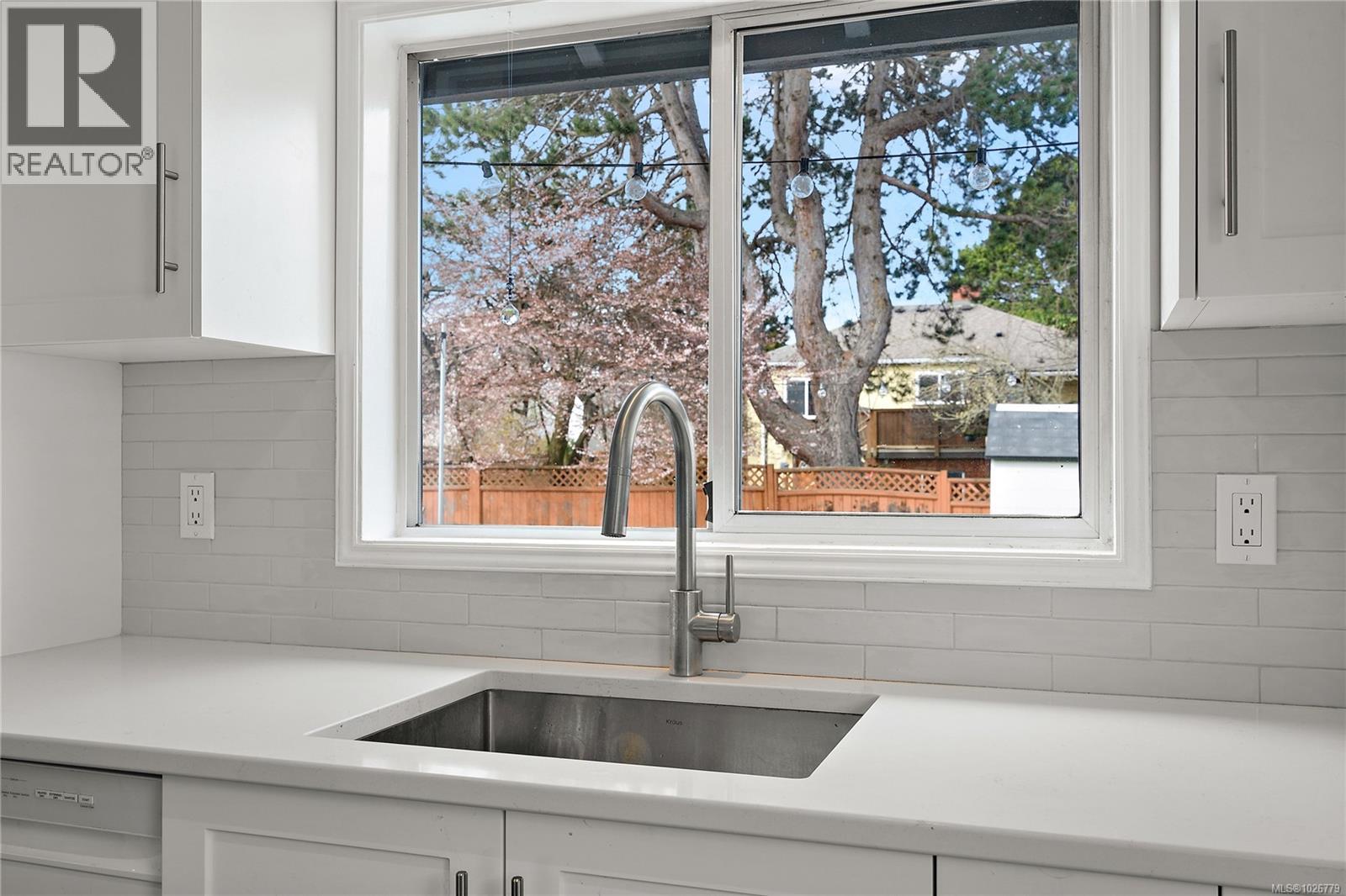  3166 Earl Grey Street, Saanich