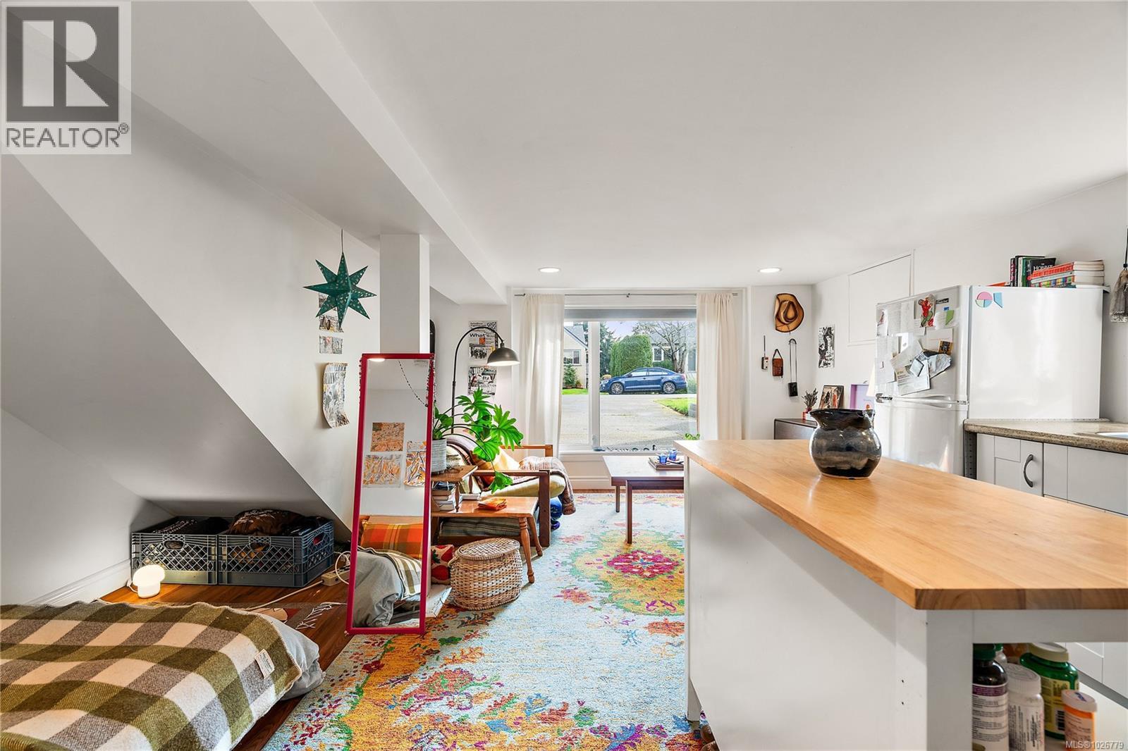  3166 Earl Grey Street, Saanich