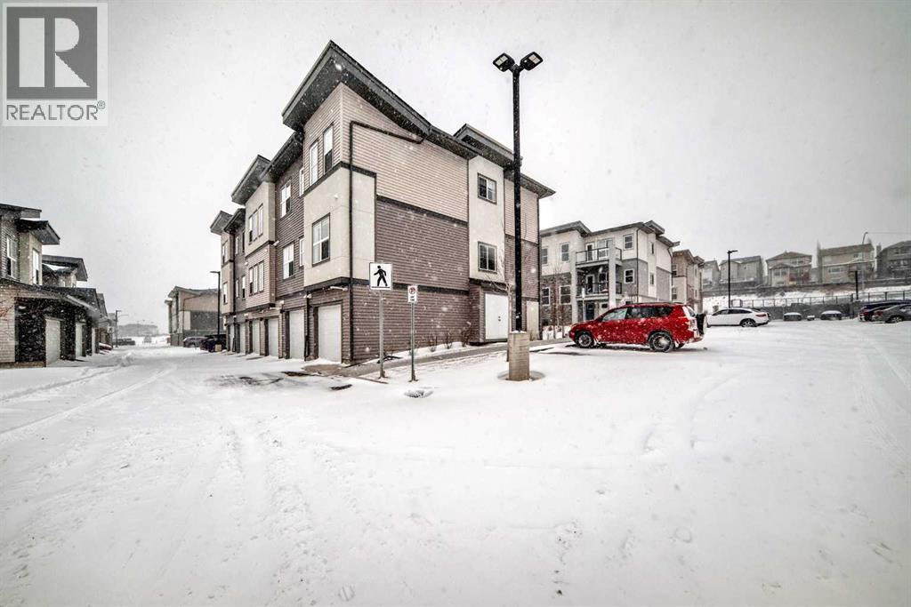 Single Family House for Sale in  Spring Creek Common SW Springbank Hill Calgary 