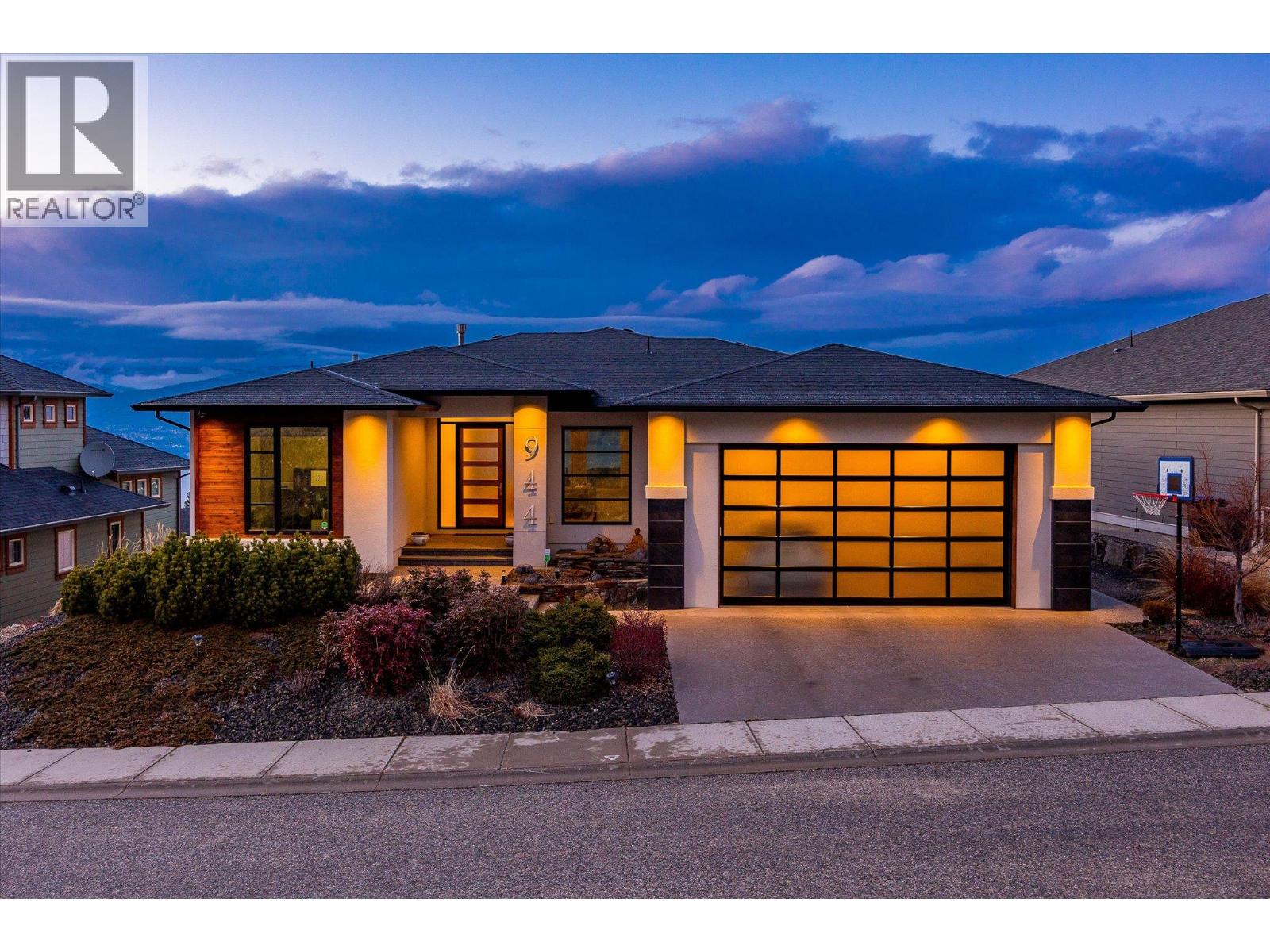 944 Hewetson Court, Kelowna