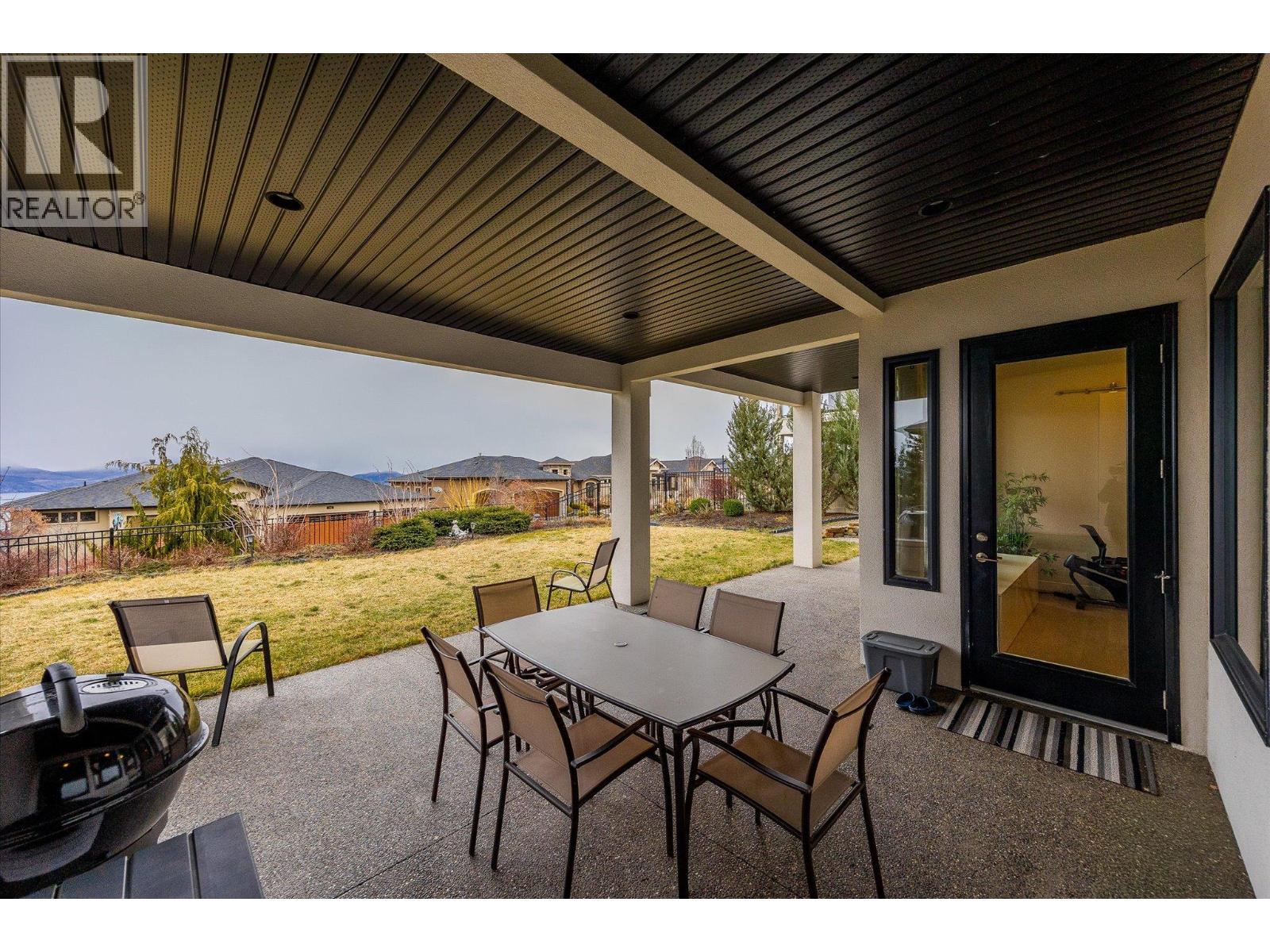 944 Hewetson Court, Kelowna