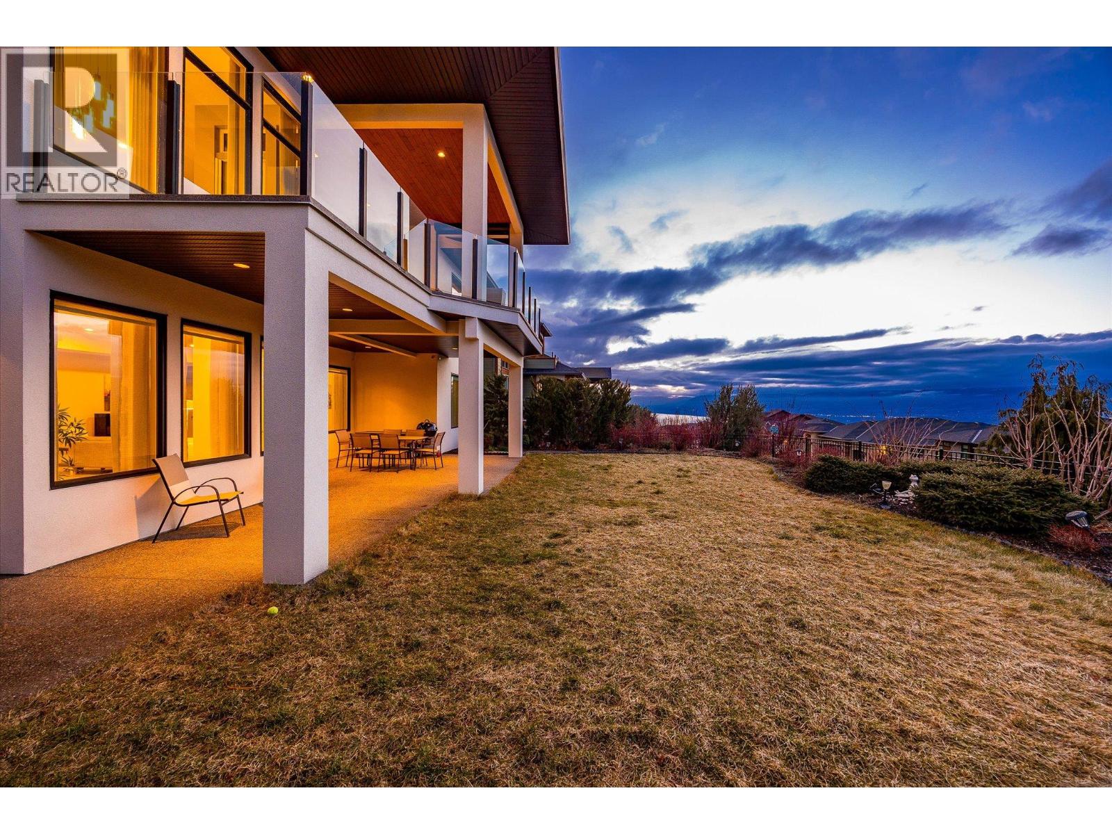 944 Hewetson Court, Kelowna