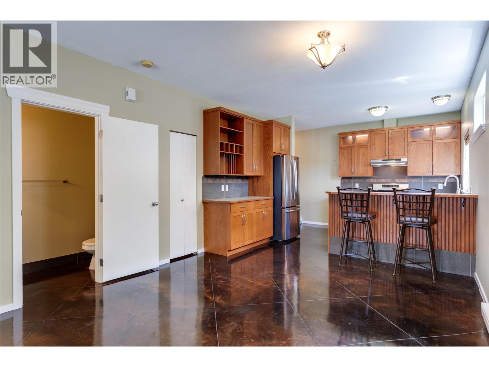 860 Glenwood Avenue, Kelowna