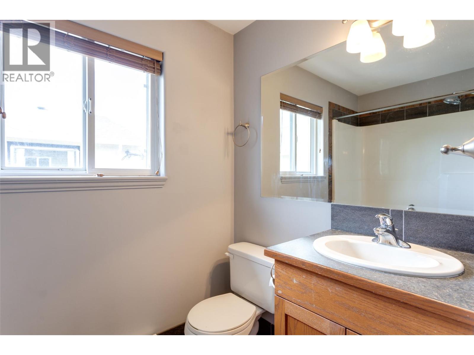 860 Glenwood Avenue, Kelowna