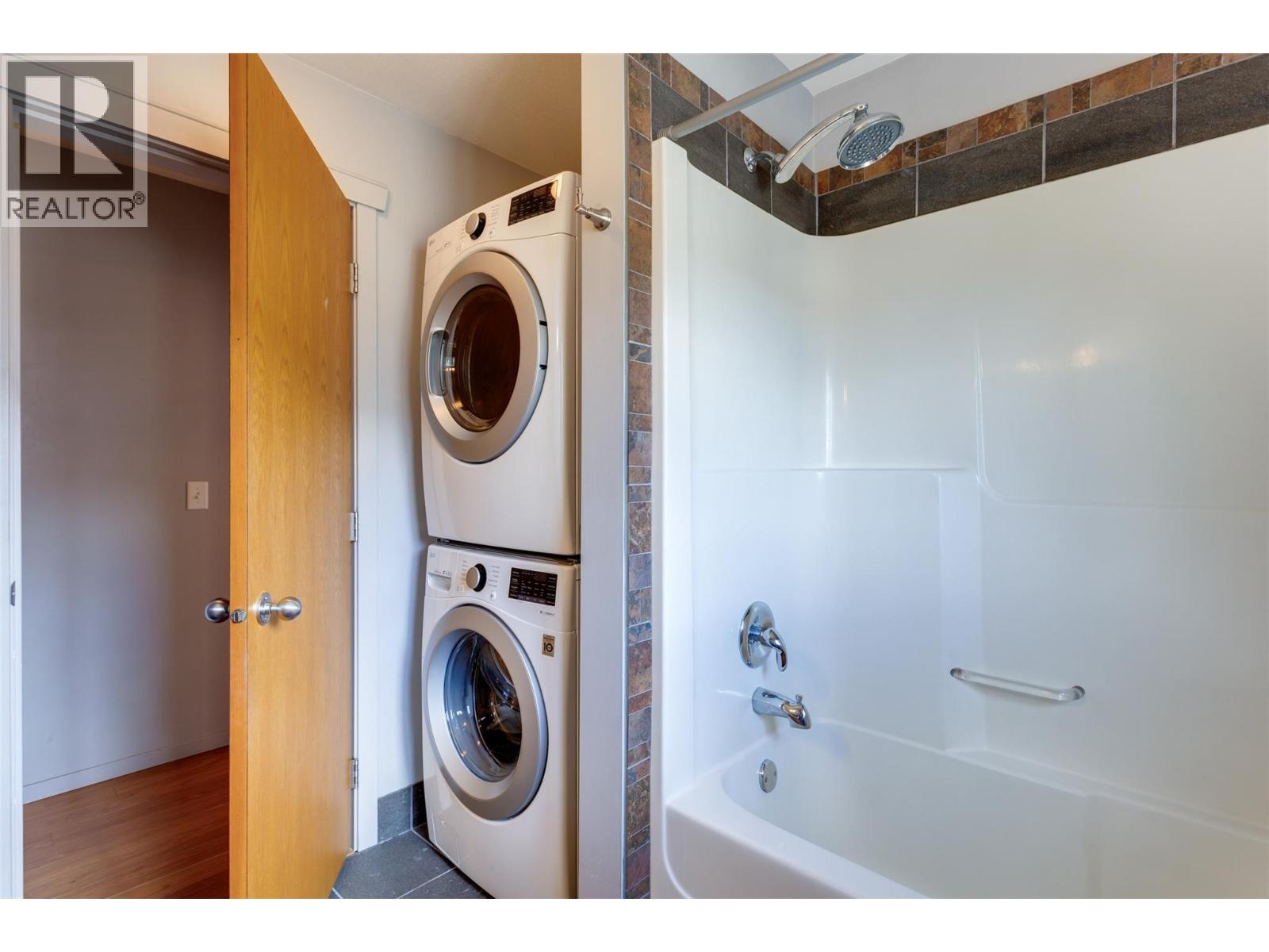 860 Glenwood Avenue, Kelowna