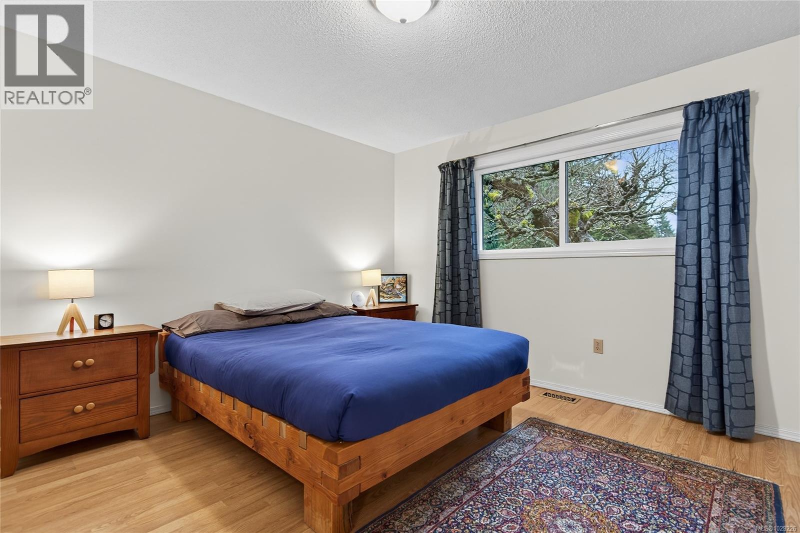 1516 BALSAM AVE - 17