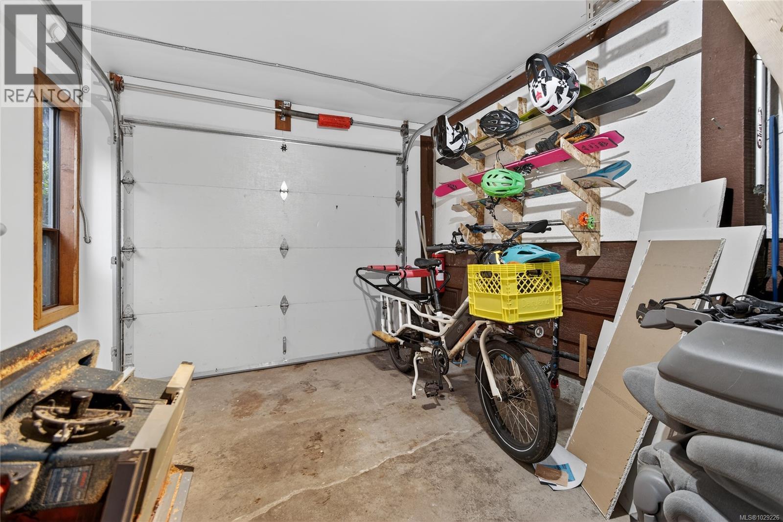 1516 BALSAM AVE - 22