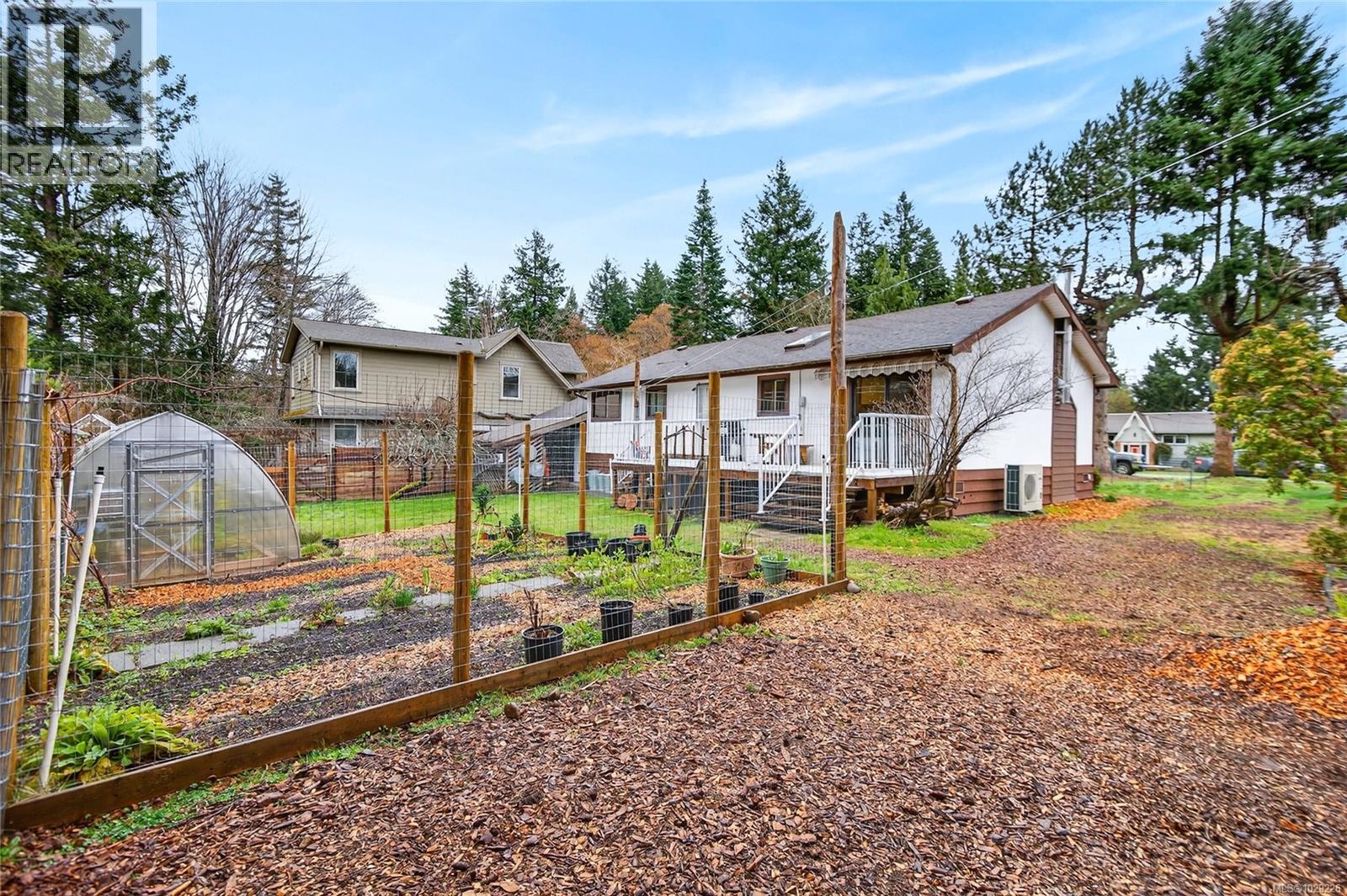 1516 BALSAM AVE - 24