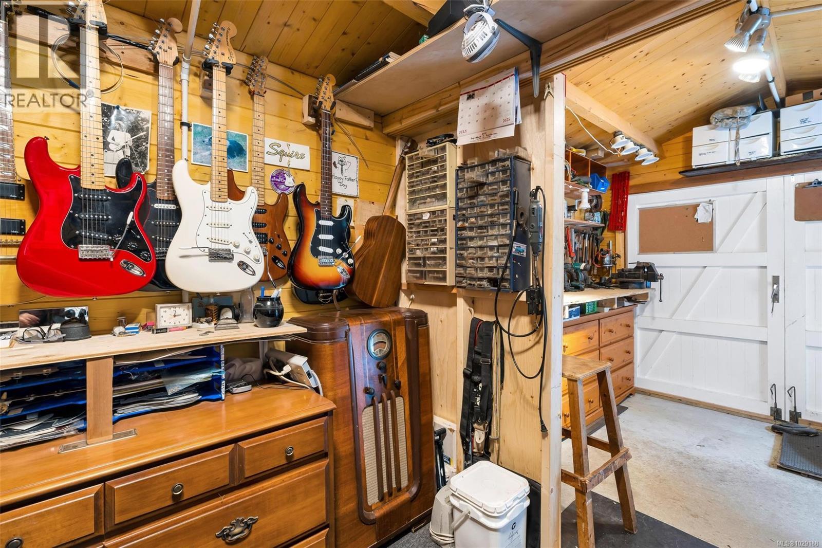 9205 NIGHTHAWK RD - 38