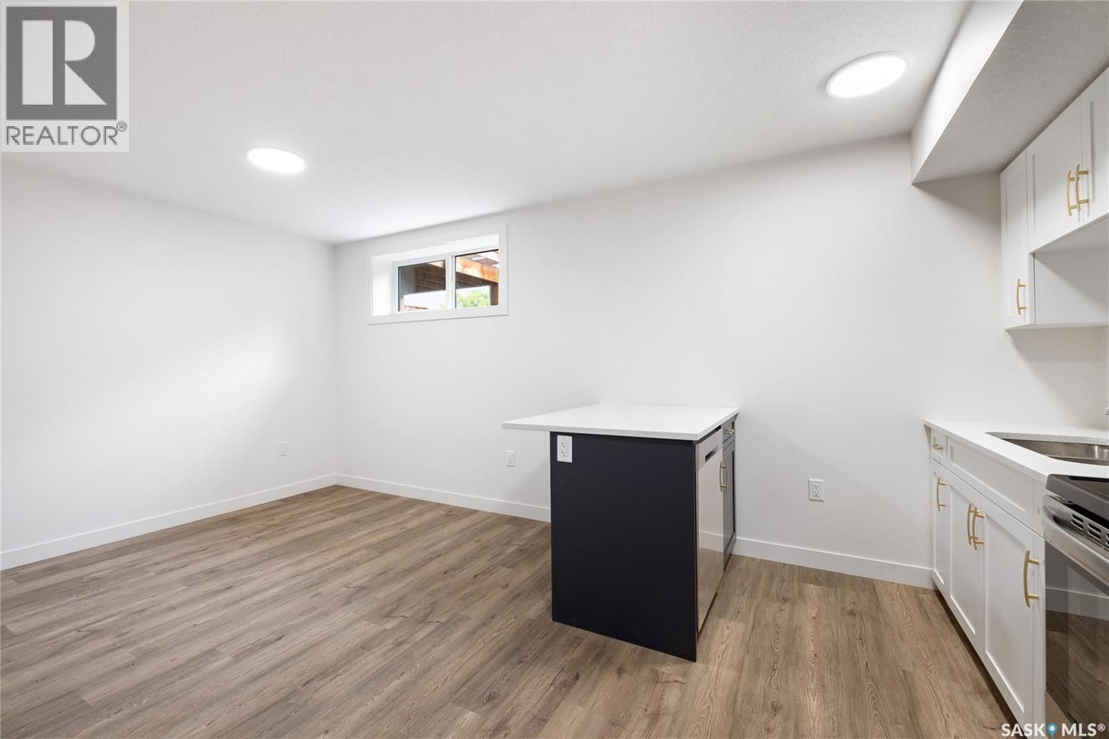 75 3rd AVENUE - 31