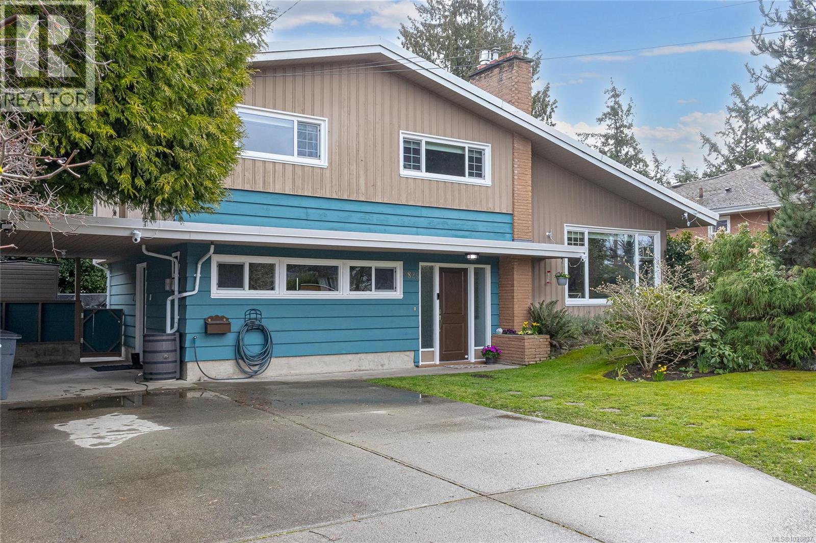 3825 KREMLIN ST - Image 2