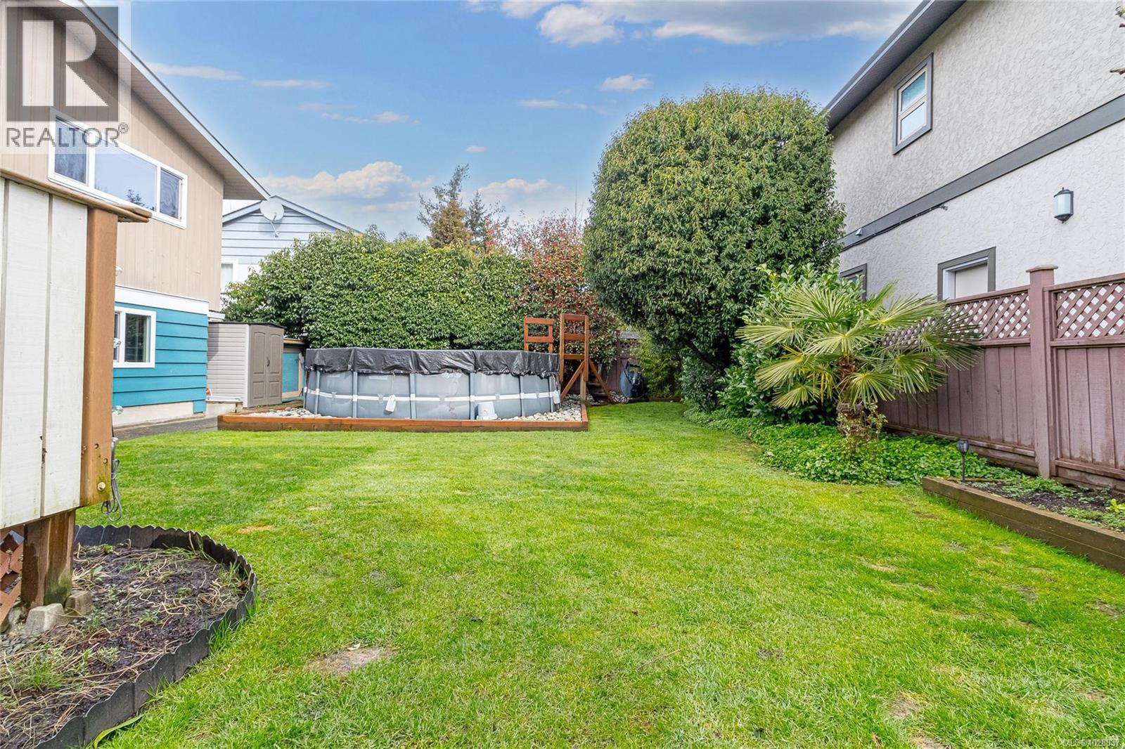 3825 KREMLIN ST - 29