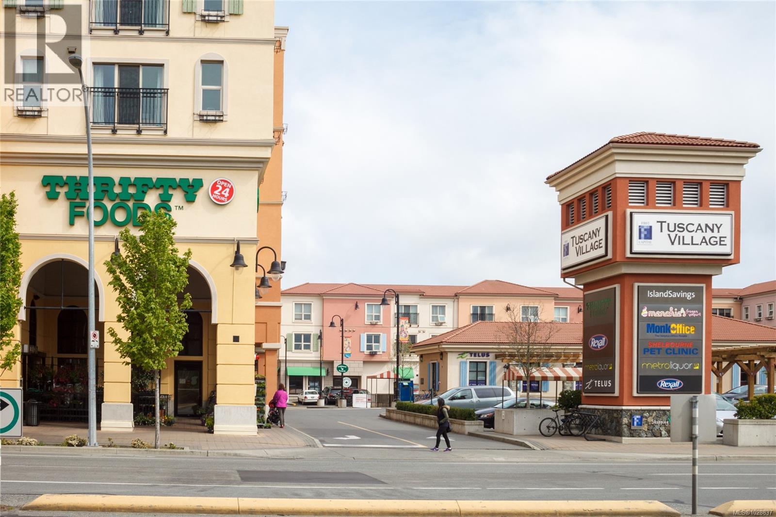 3825 KREMLIN ST - 37