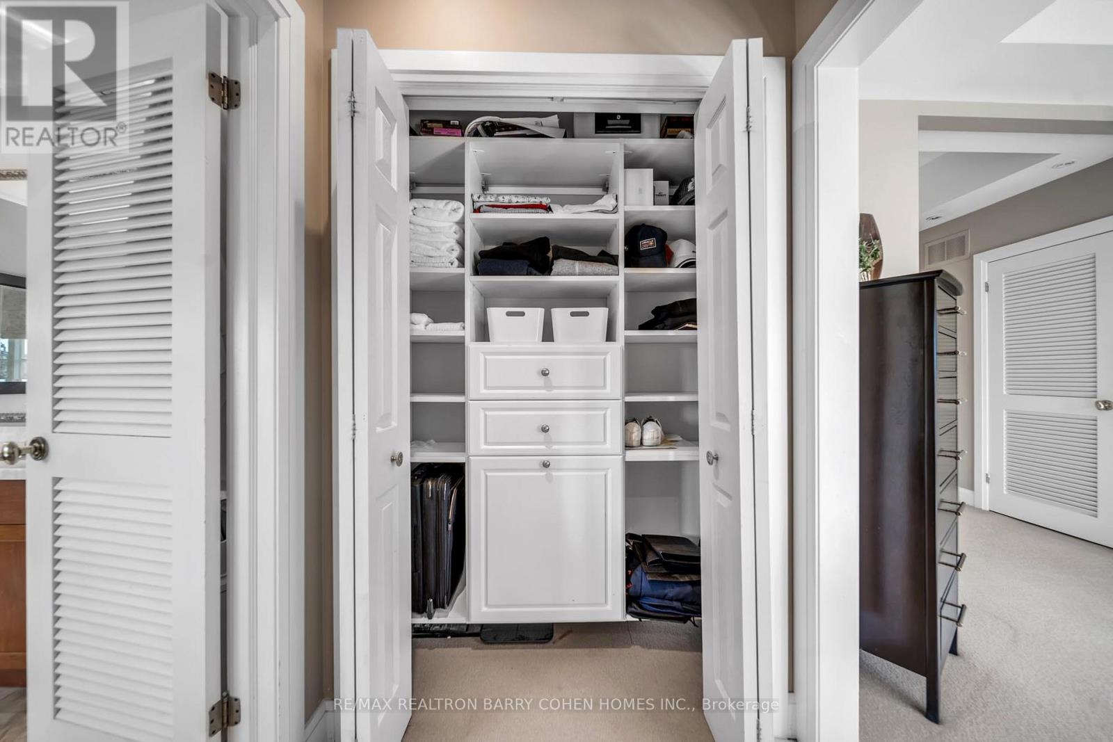 74 ESGORE DRIVE - 26