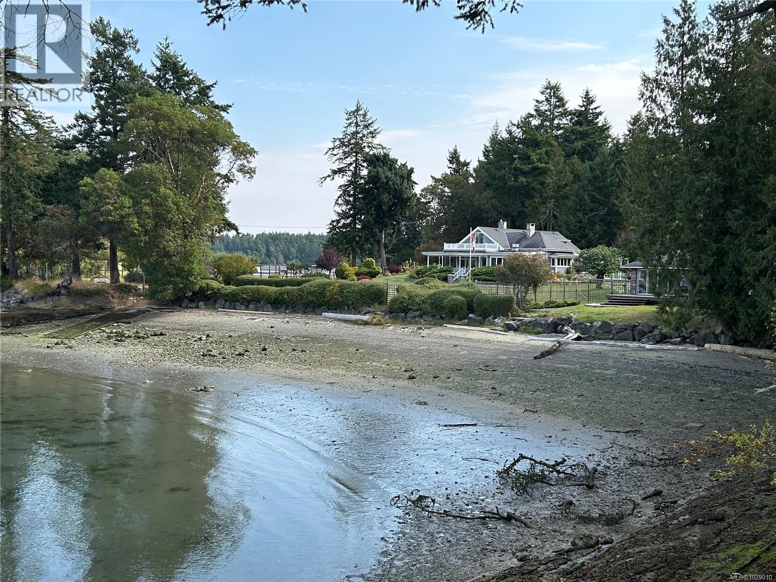  101 Church Bay Road, Saturna Island