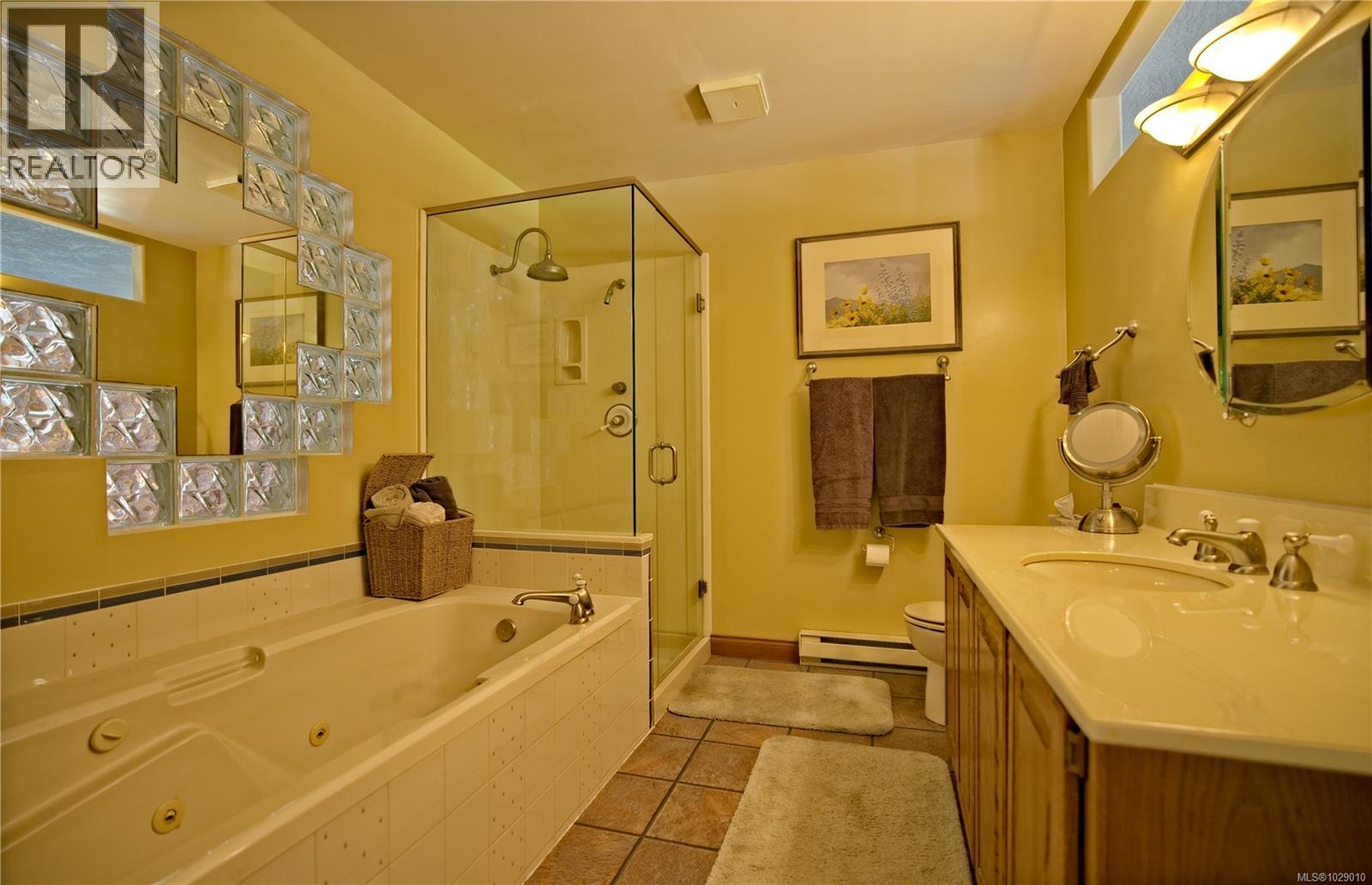  101 Church Bay Road, Saturna Island