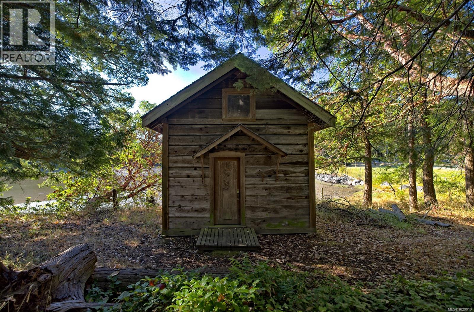  101 Church Bay Road, Saturna Island