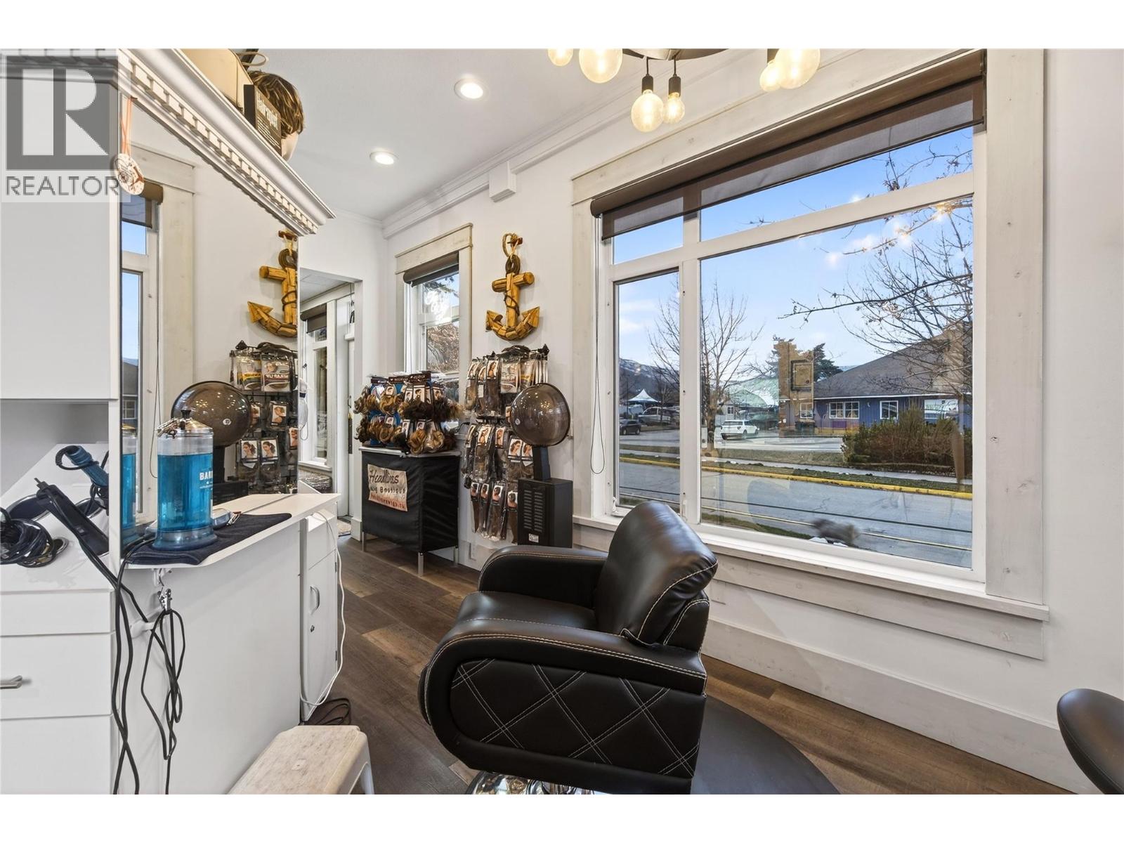 1 680 Marine Park Drive, Salmon Arm