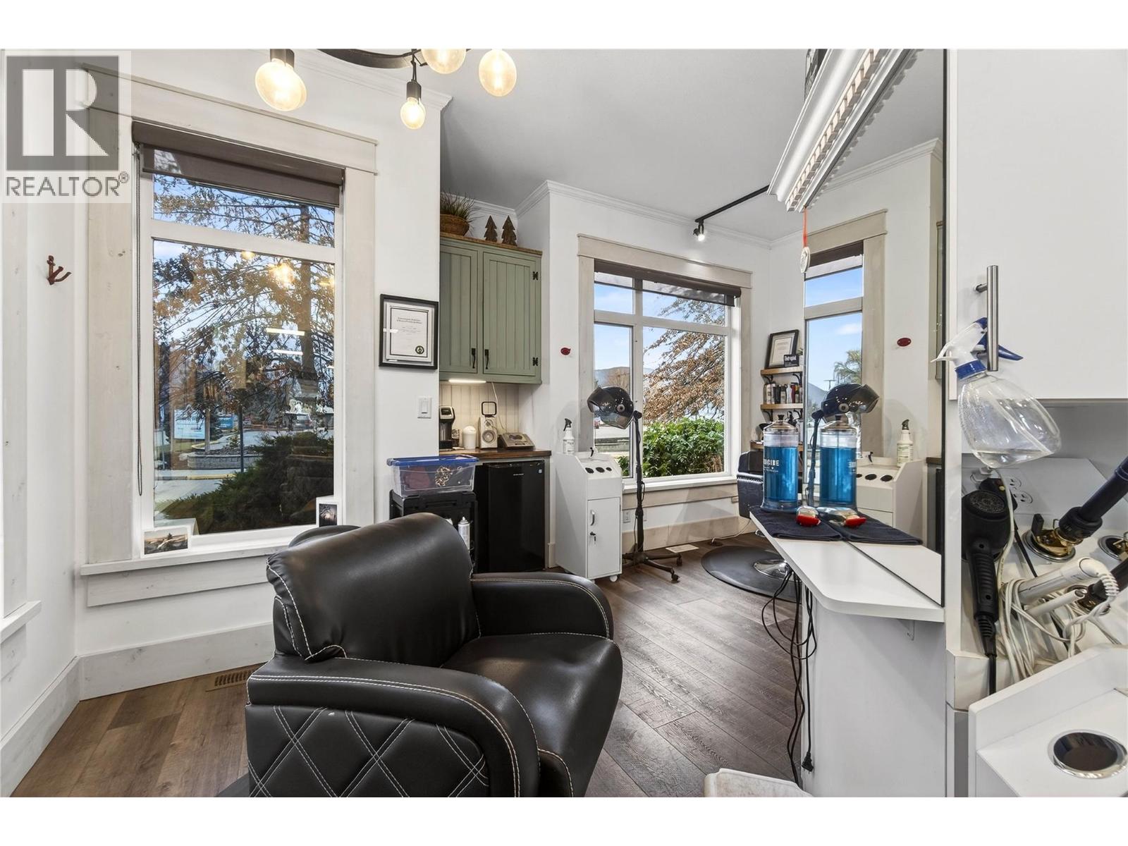 1 680 Marine Park Drive, Salmon Arm