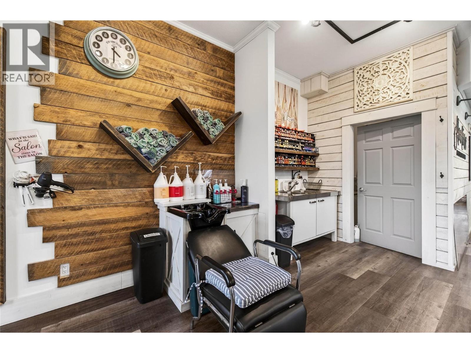 1 680 Marine Park Drive, Salmon Arm