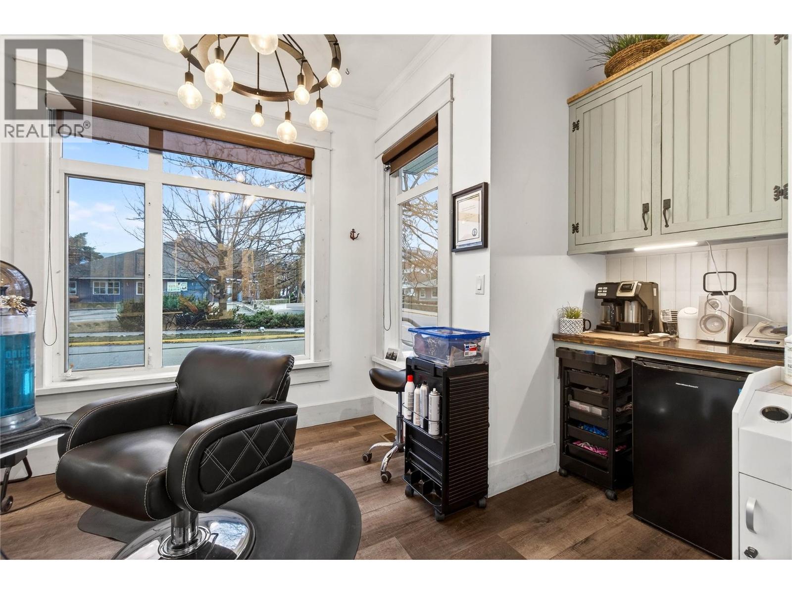 1 680 Marine Park Drive, Salmon Arm