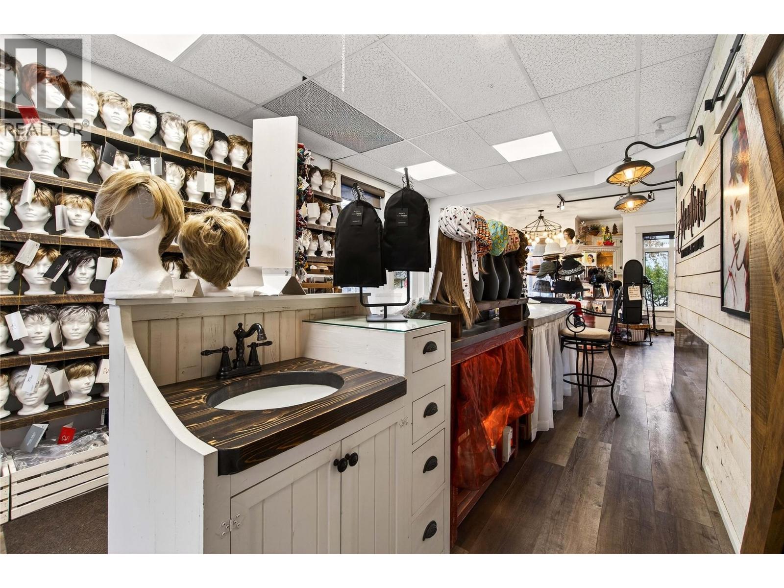 1 680 Marine Park Drive, Salmon Arm