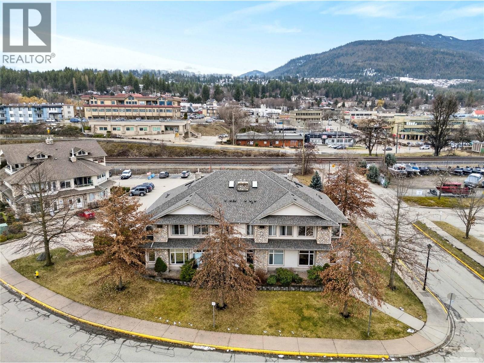 1 680 Marine Park Drive, Salmon Arm