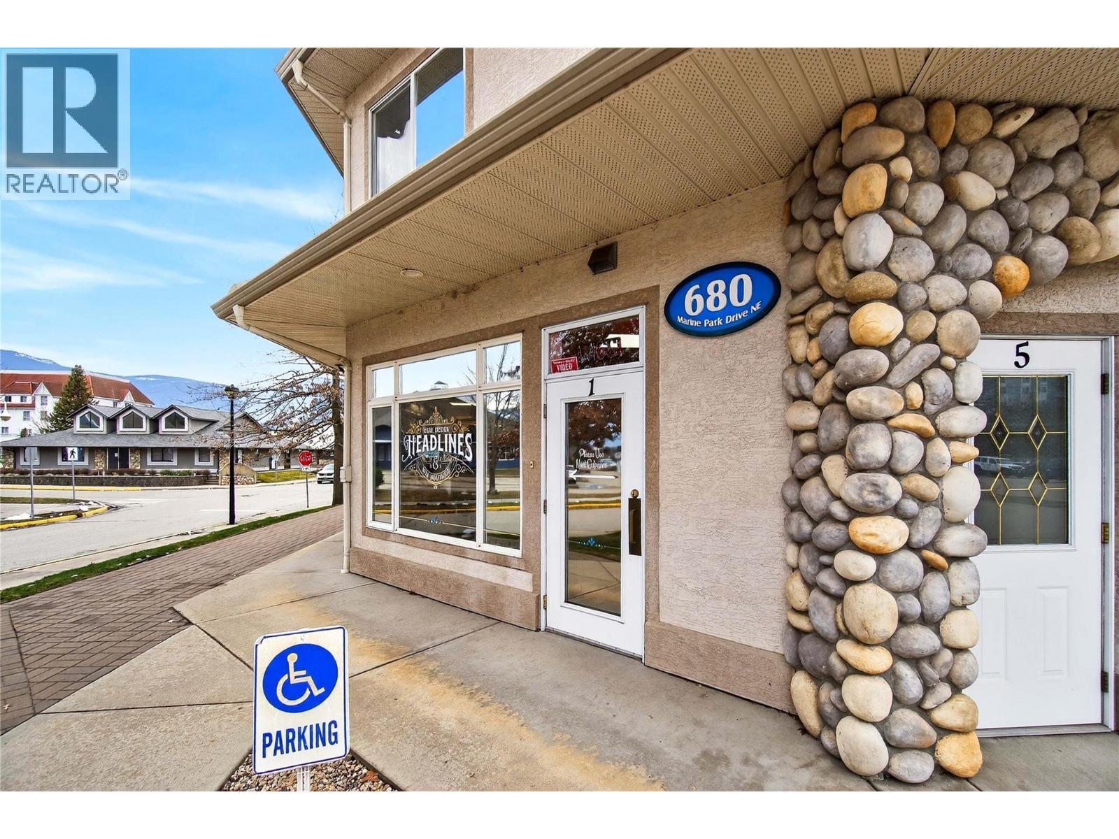 1 680 Marine Park Drive, Salmon Arm