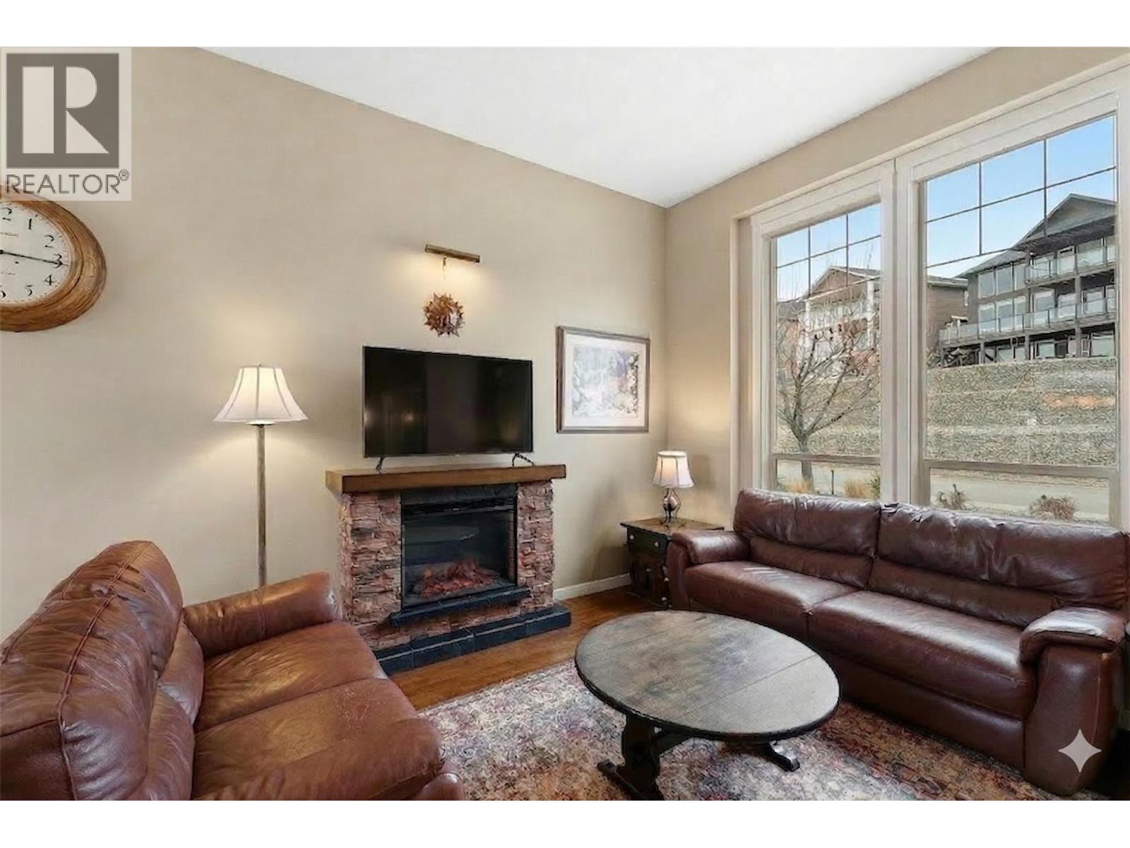 1872 Red Tail Crescent, Kamloops