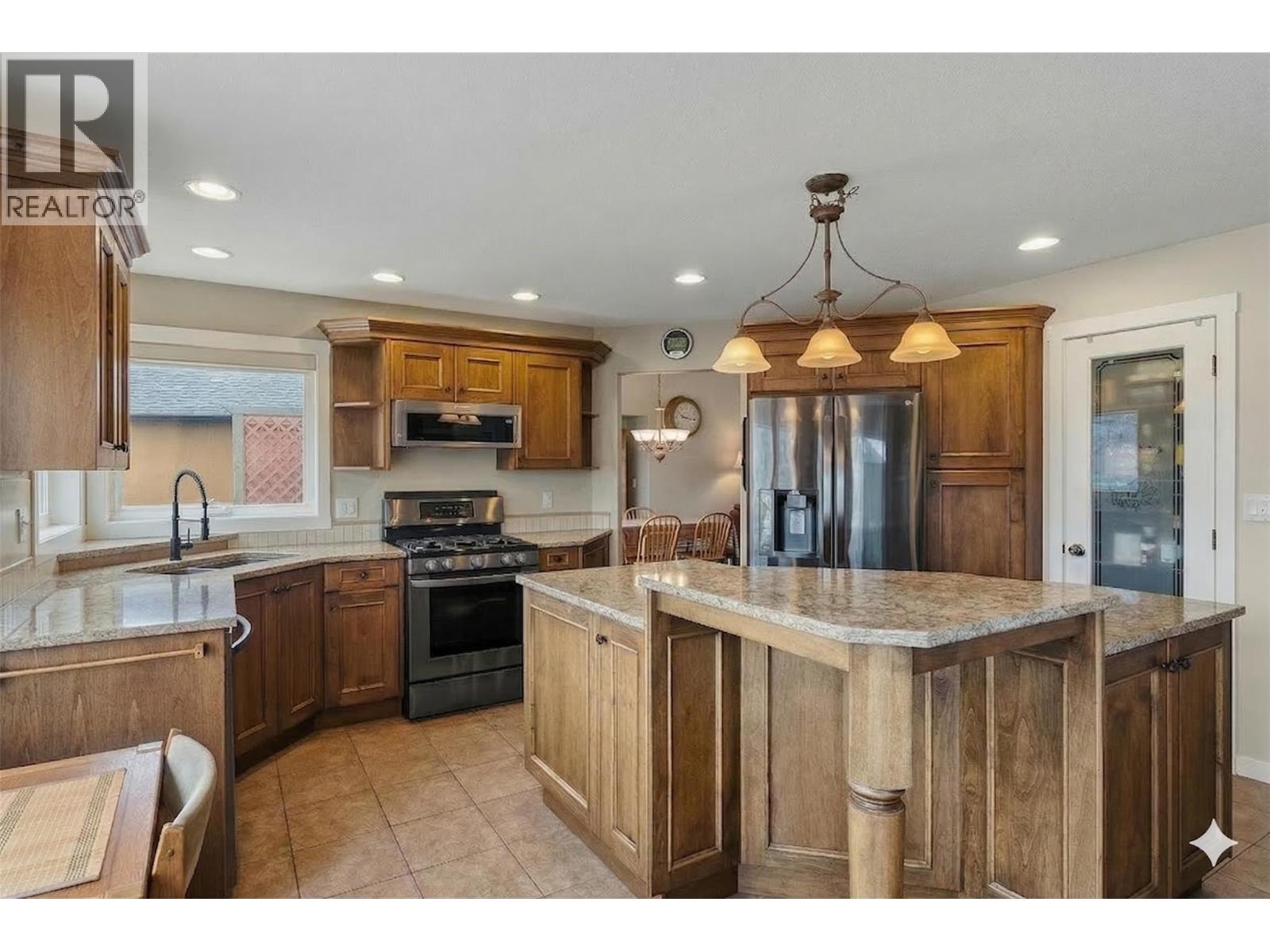 1872 Red Tail Crescent, Kamloops