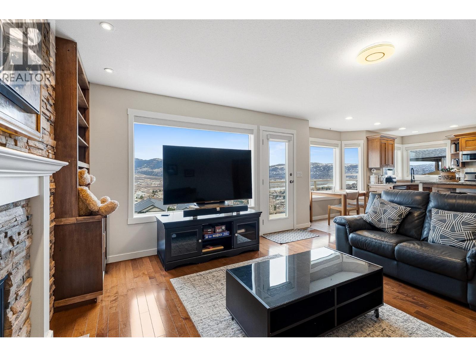 1872 Red Tail Crescent, Kamloops