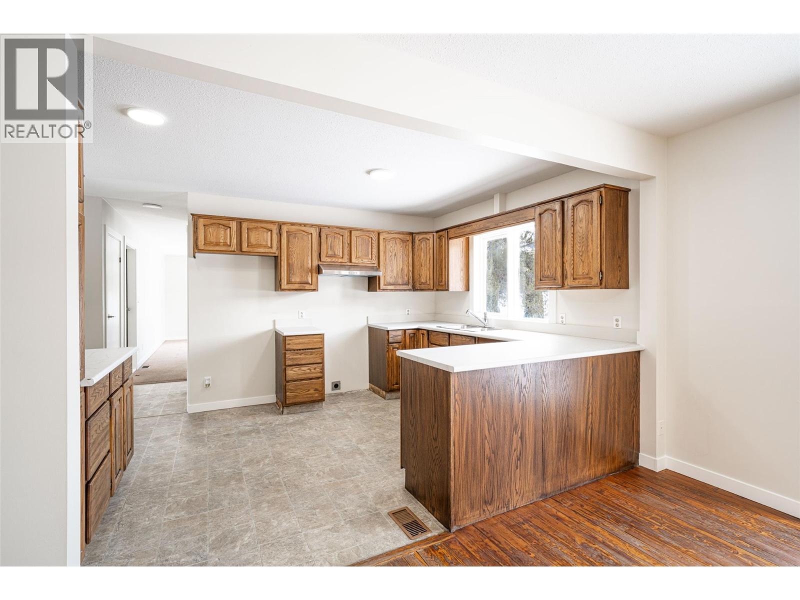 1852 TRINITY VALLEY ROAD - 30