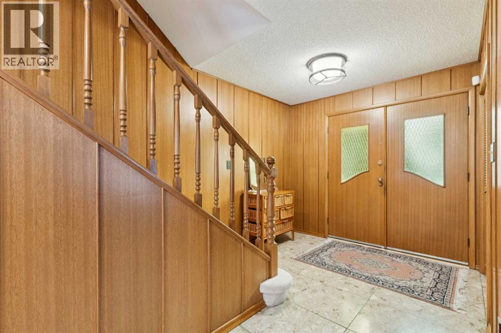 Single Family House for Sale in  Kananaskis Drive SW Kelvin Grove Calgary 