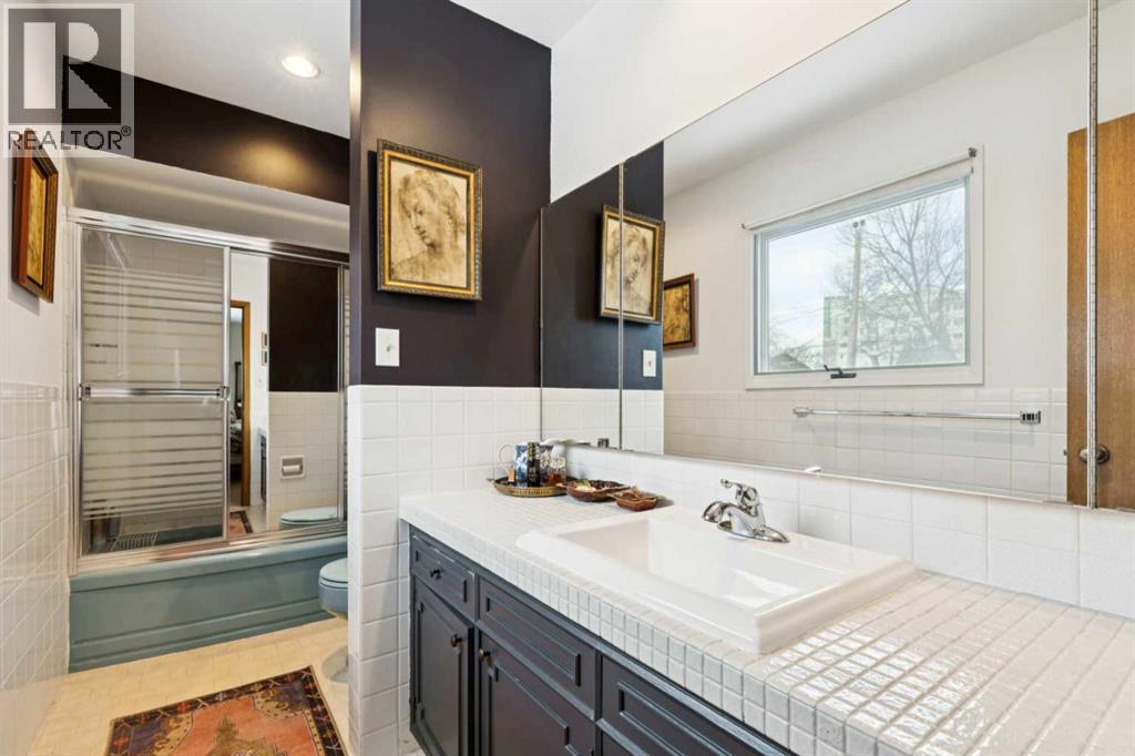 Single Family House for Sale in  Kananaskis Drive SW Kelvin Grove Calgary 