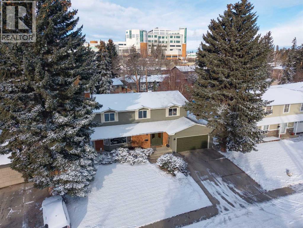 Single Family House for Sale in  Kananaskis Drive SW Kelvin Grove Calgary 