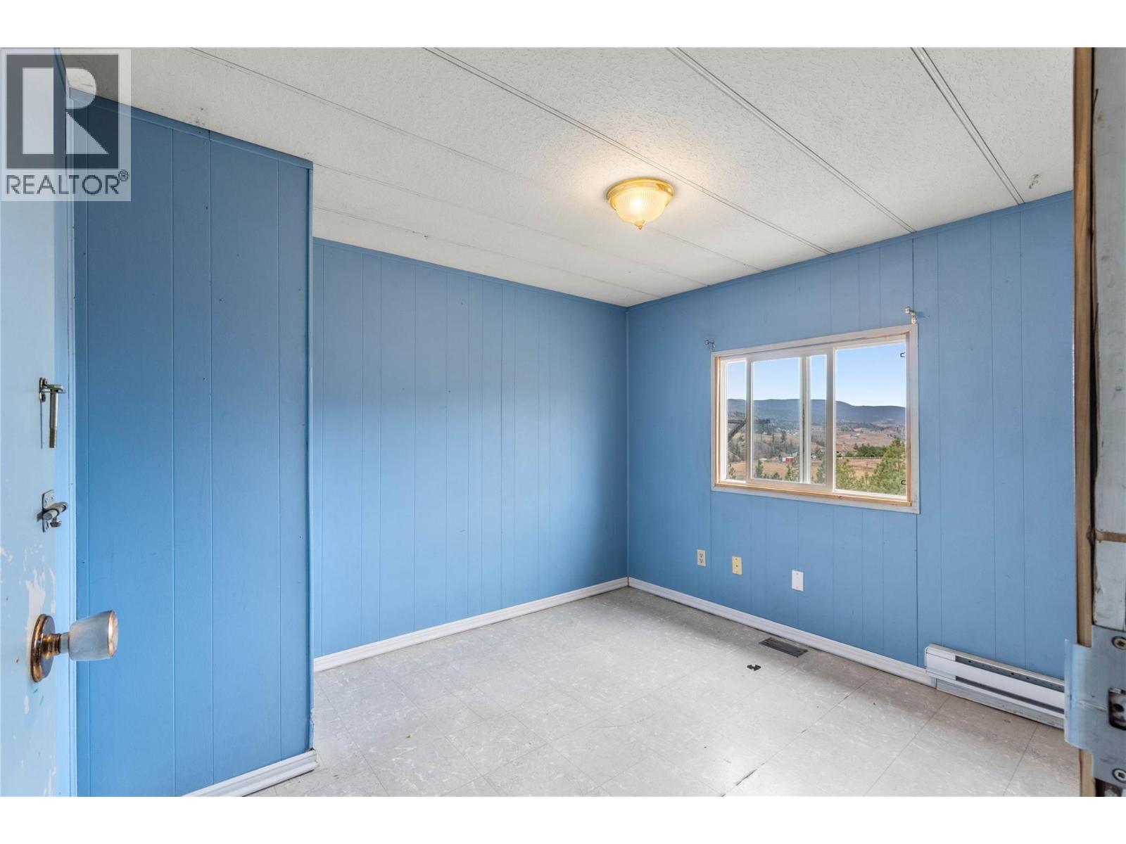 5165 TRANS CANADA Highway W, Kamloops