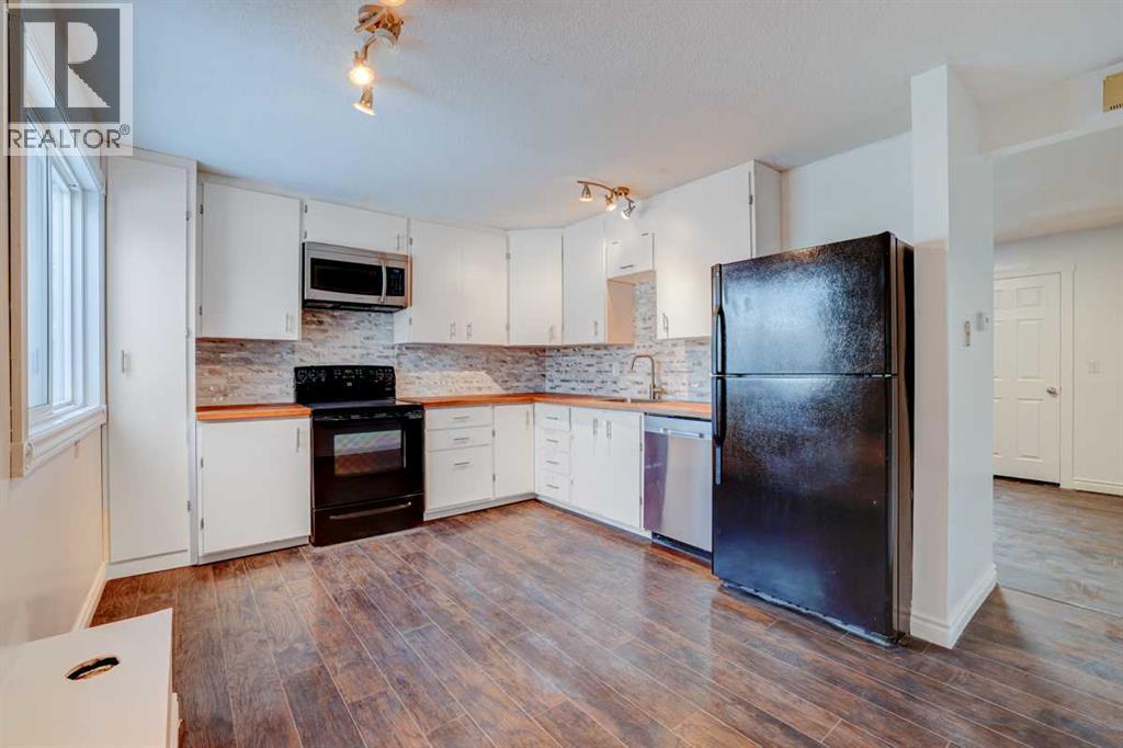 Single Family House for Sale in  Dover Crescent SE Dover Calgary 