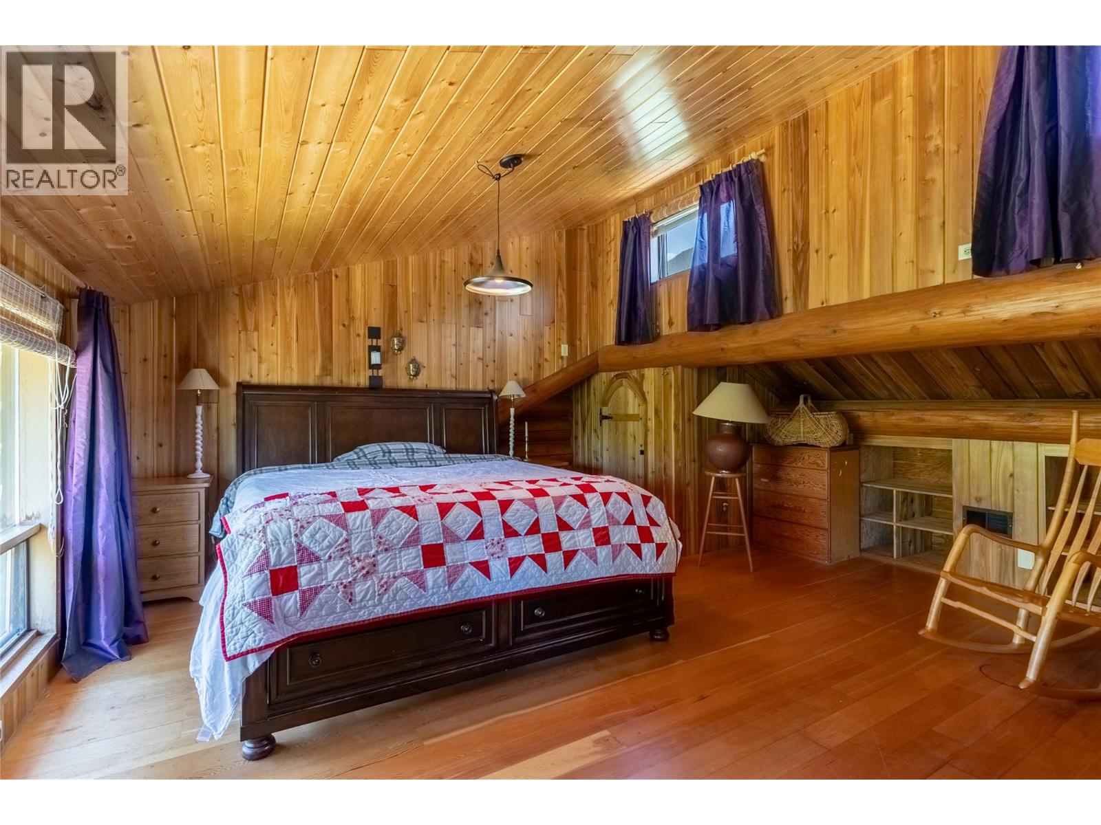 1415 Seymour River Road N - 16