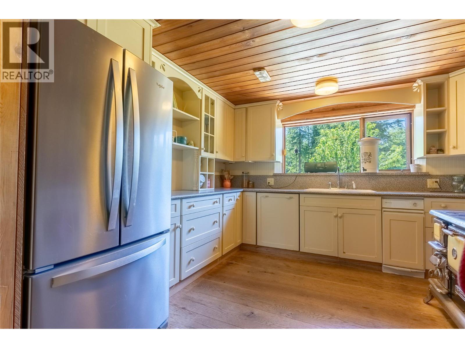 1415 Seymour River Road N - 6