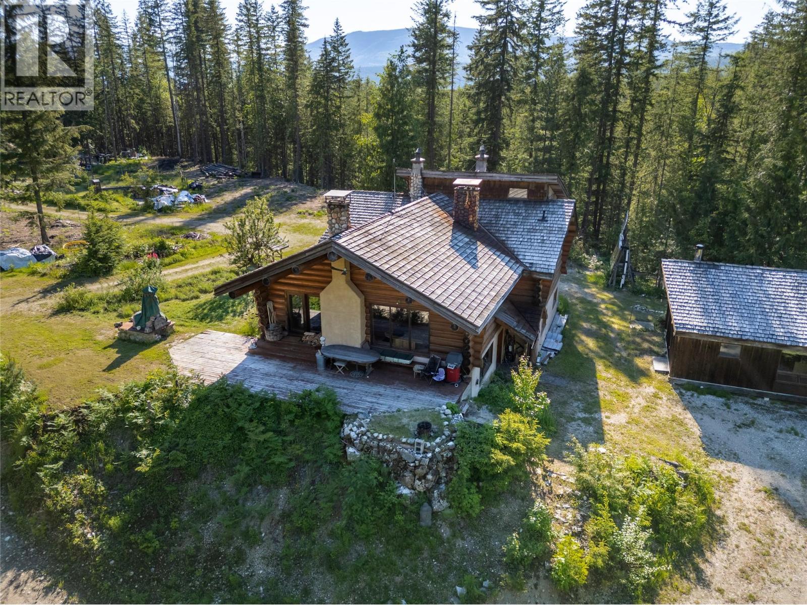 1415 Seymour River Road N, Seymour Arm